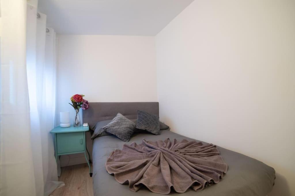 Cozy Apartment Plaza Espana I Renovated 3Br 2Bh Madrid Bagian luar foto